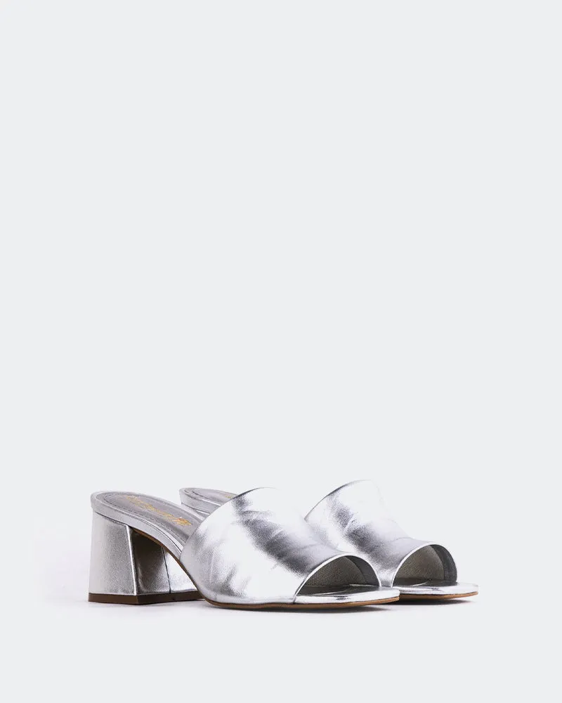 Clarabelle Silver Metal
