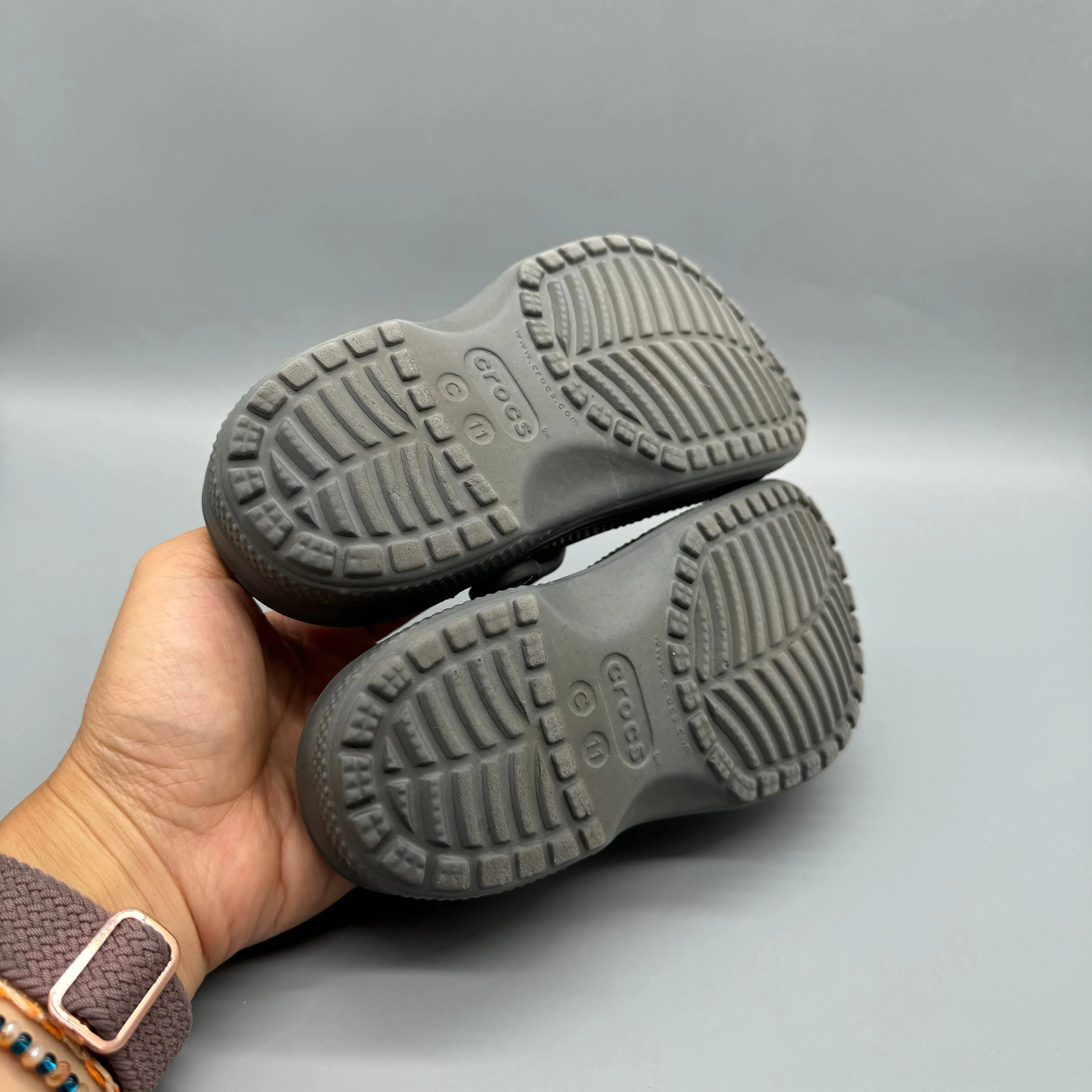 Crocs / Sandals / US11