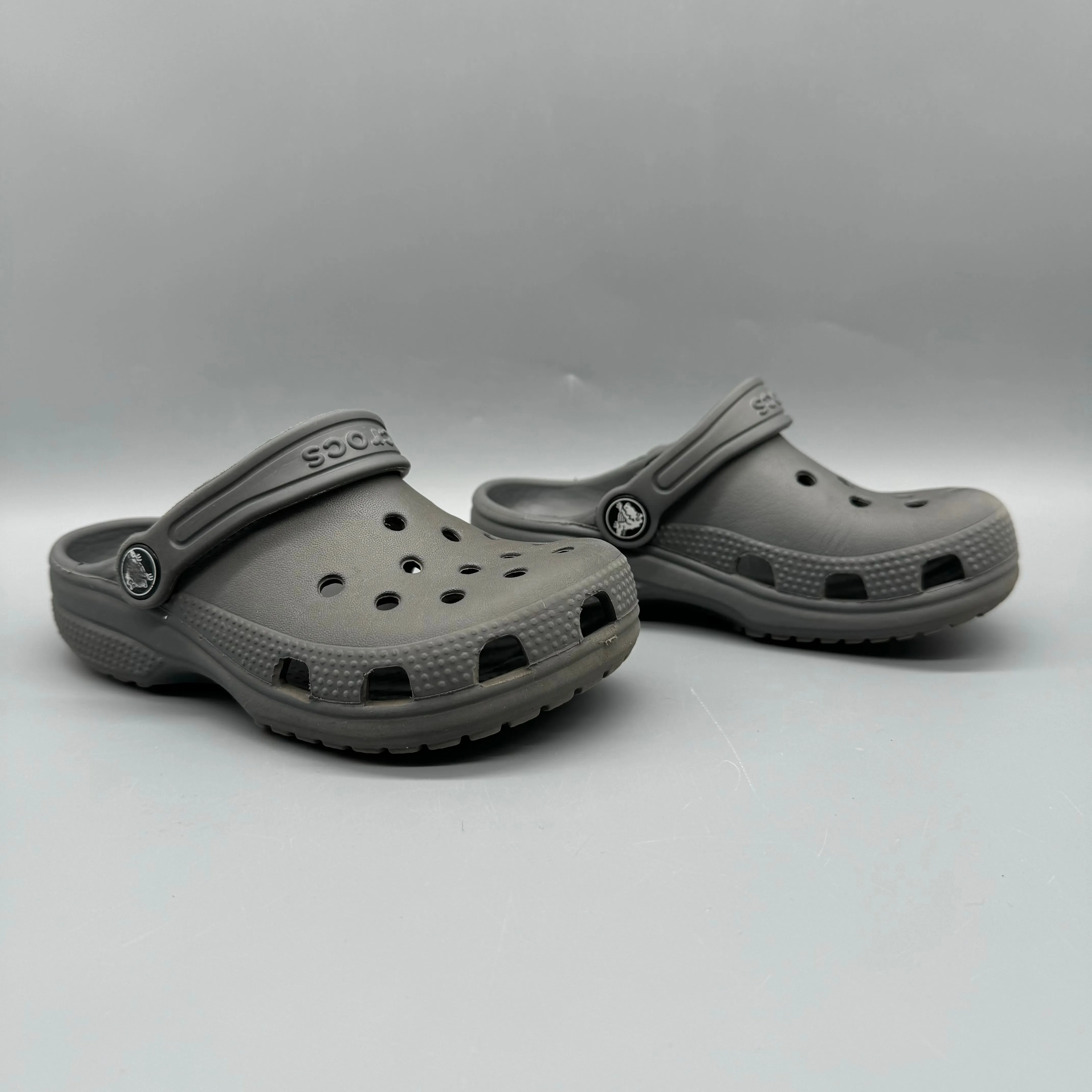 Crocs / Sandals / US11