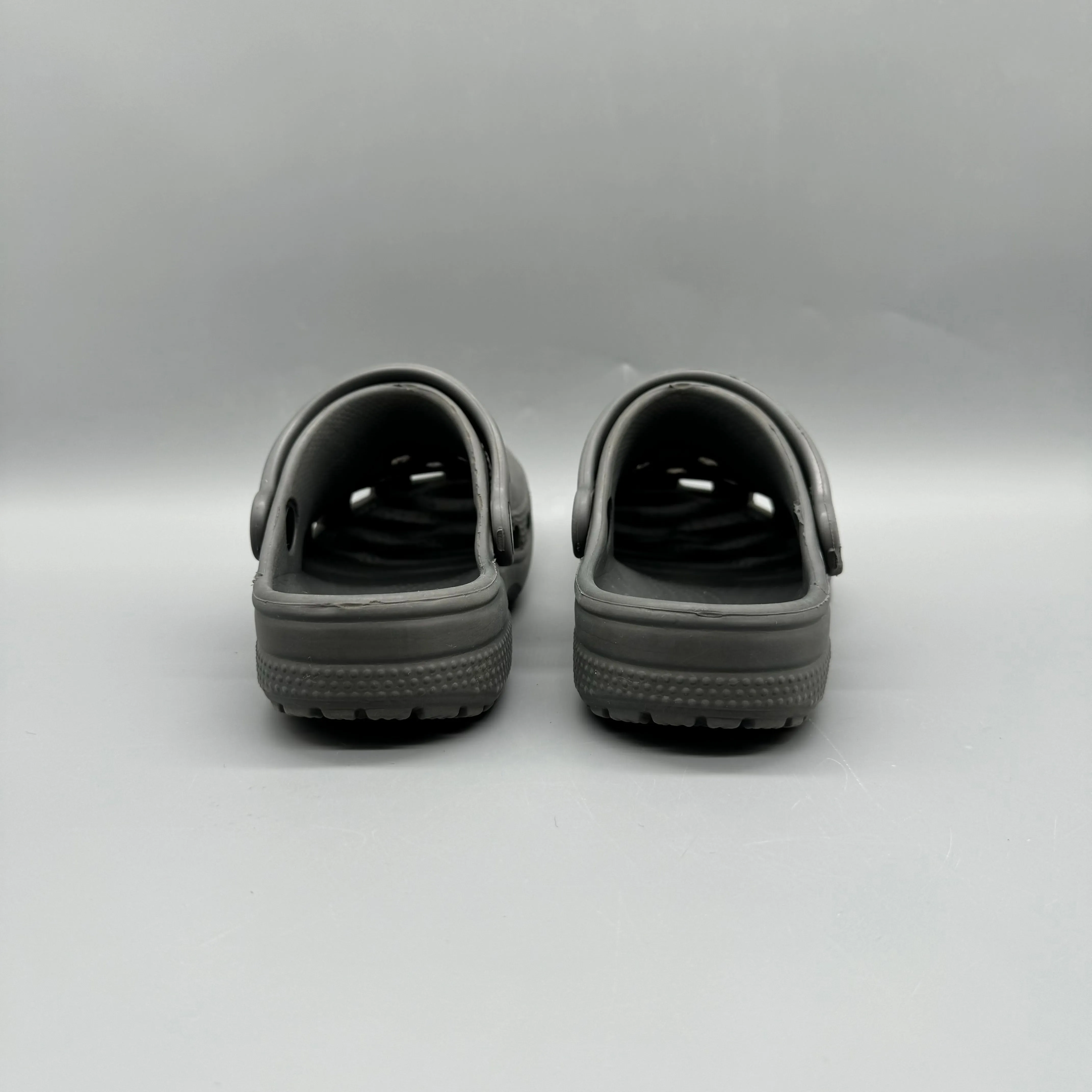 Crocs / Sandals / US11