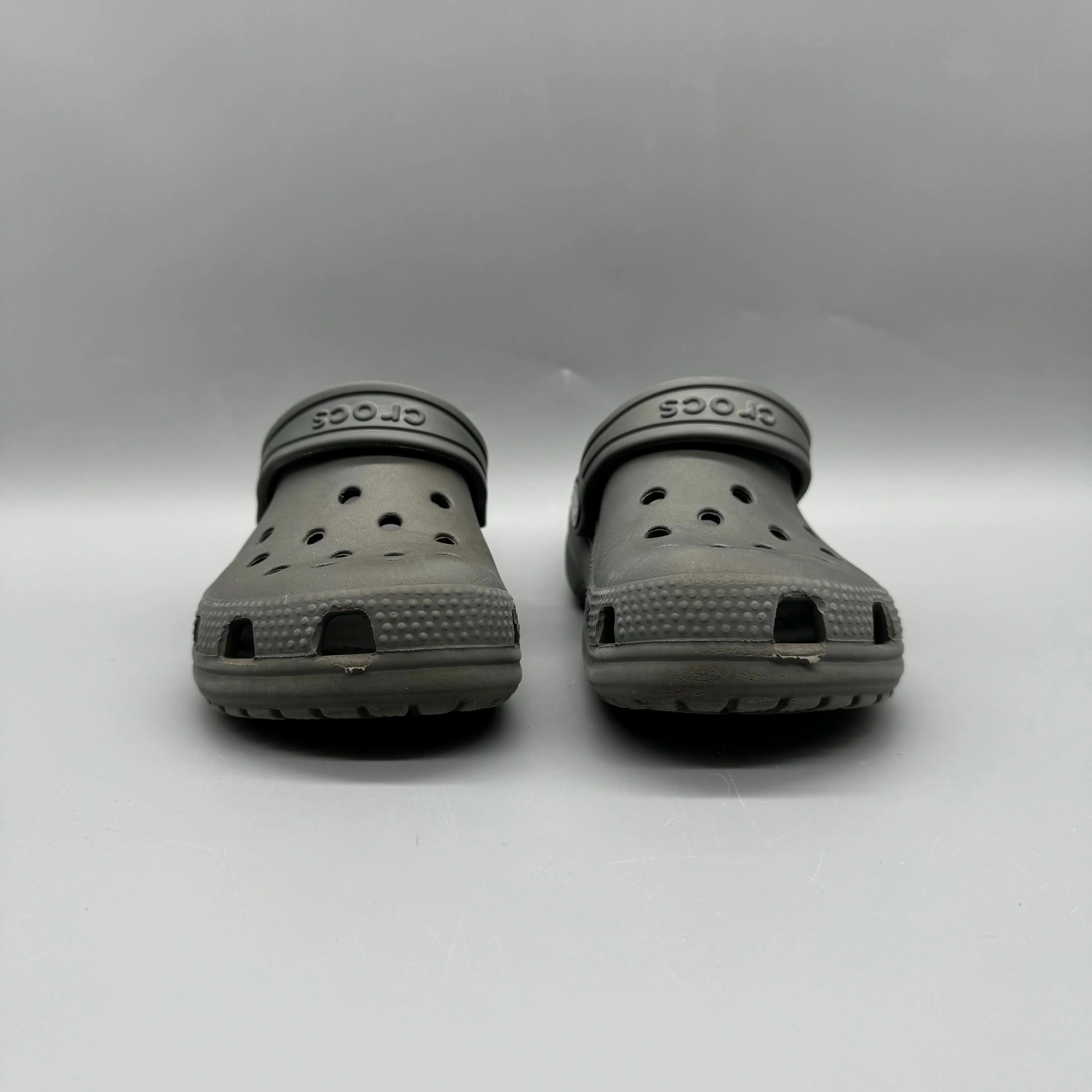 Crocs / Sandals / US11
