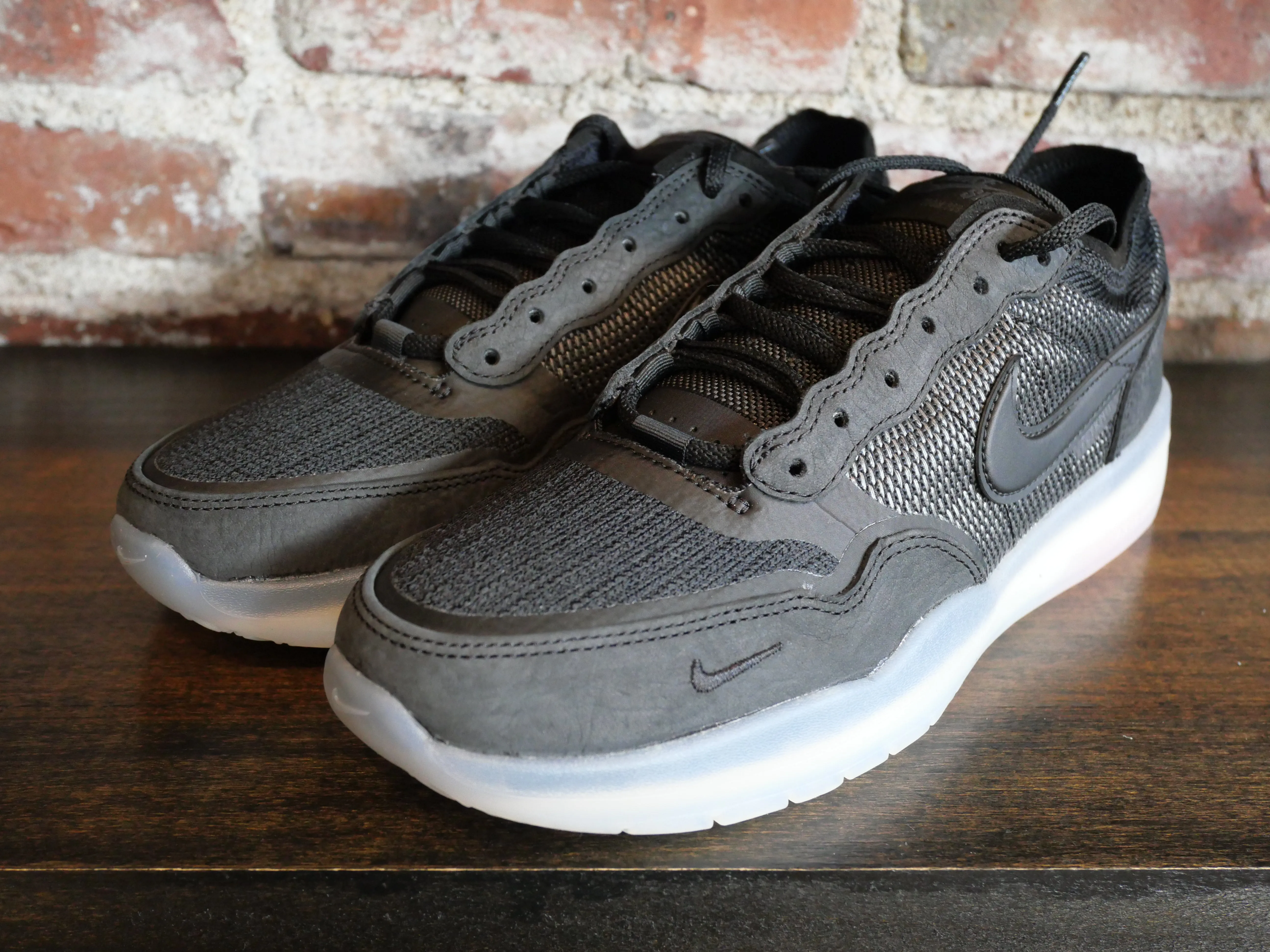 Nike SB PS8 FV849-001