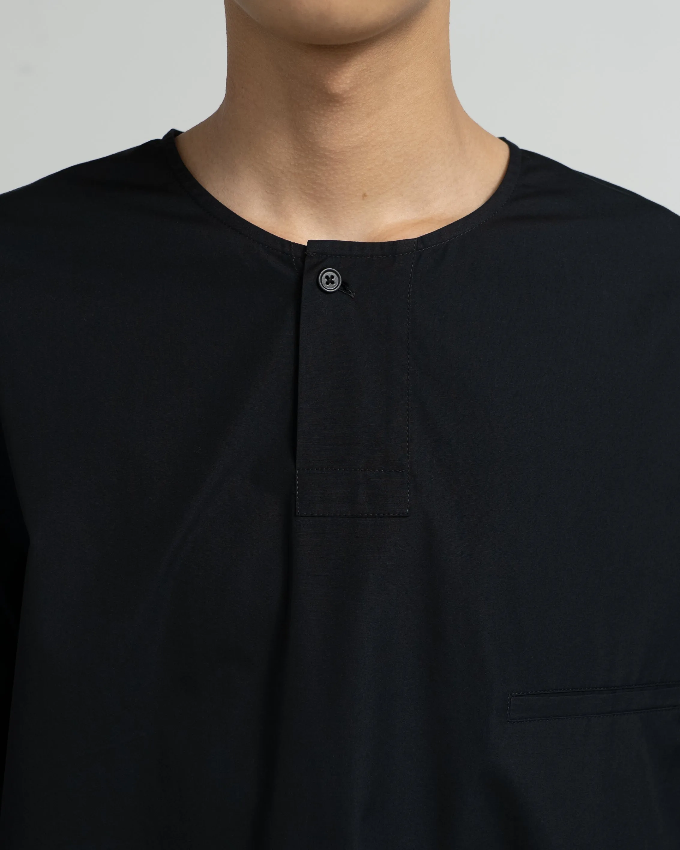 SHORT SLEEVE HENLEY TOP
