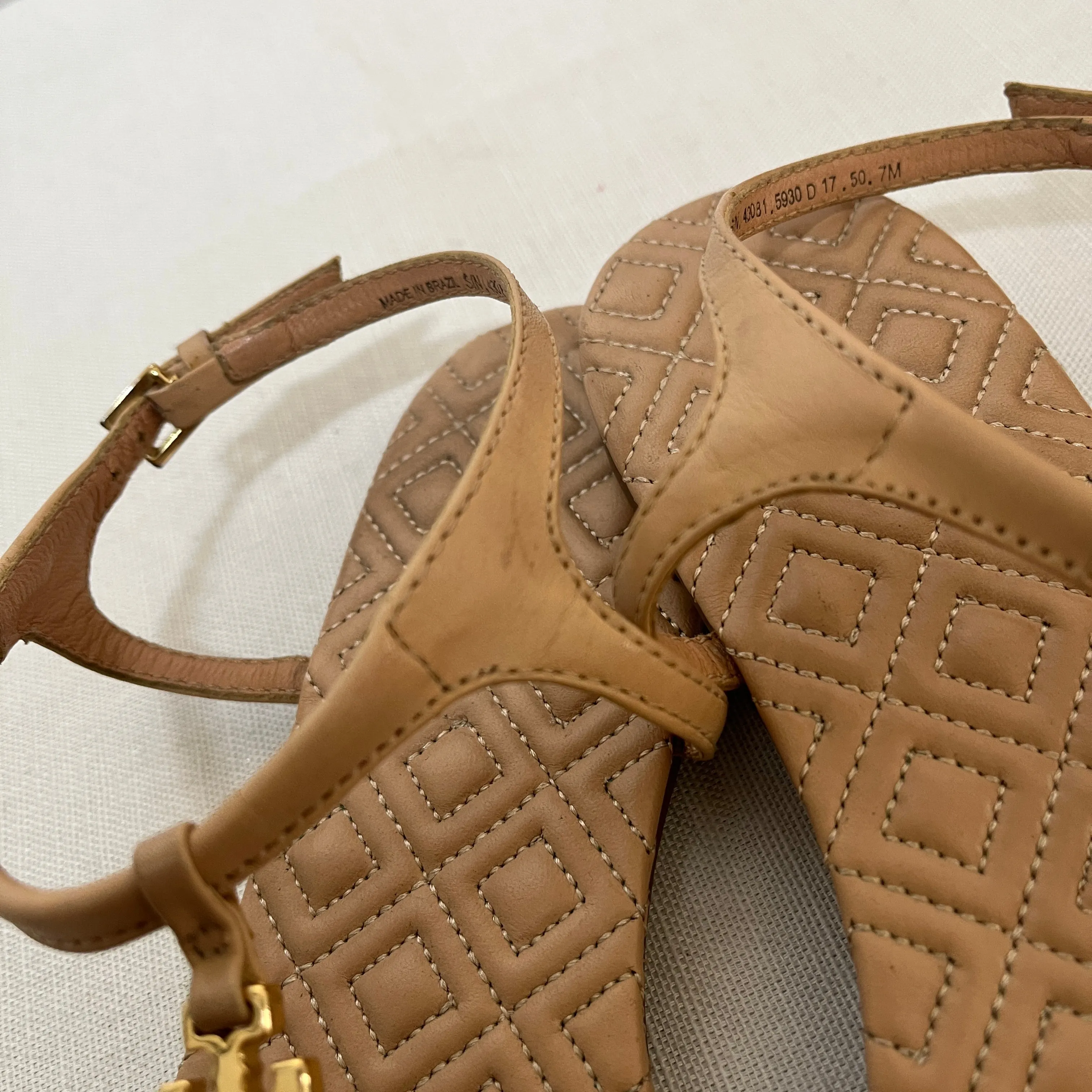 Tory Burch Light Tan Marion Quilted Leather Thong Sandals | Pre Loved |