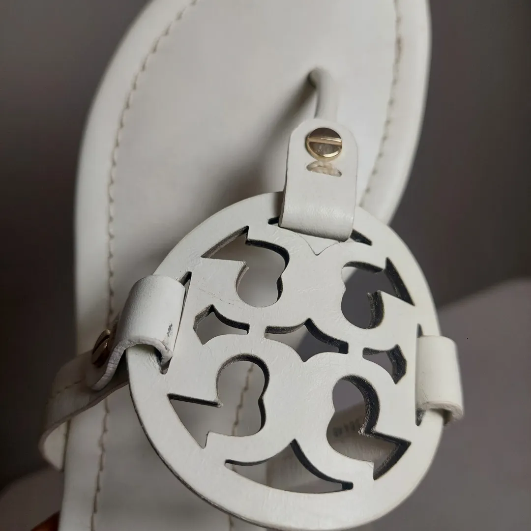 Tory Burch White Leather 'Miller' Sandals | Pre loved |